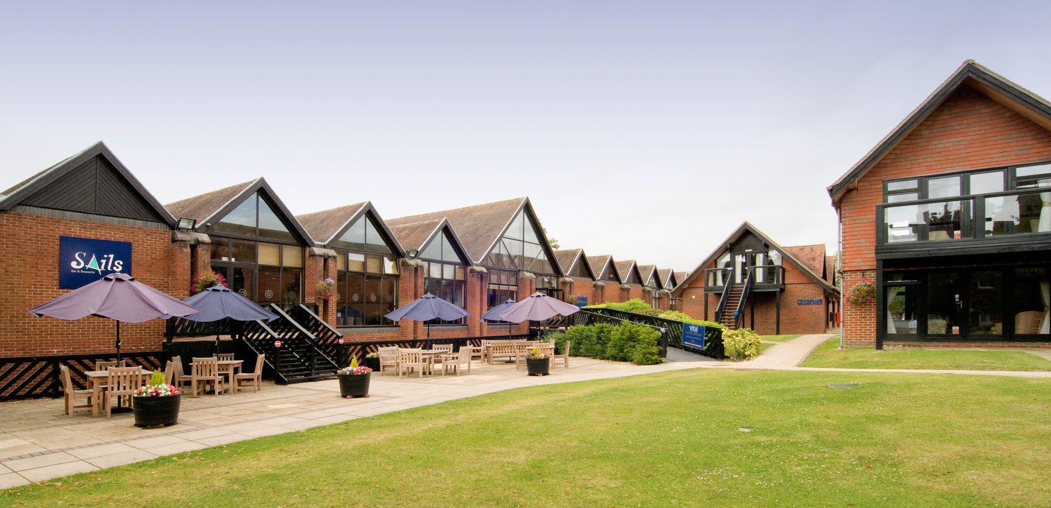 Macdonald Elmers Court Hotel Lymington Exterior photo