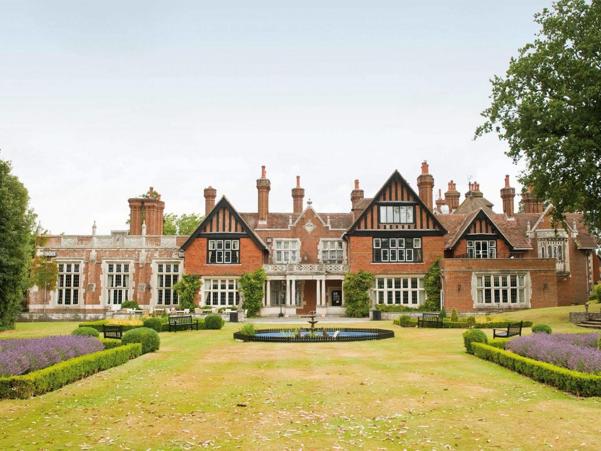 Macdonald Elmers Court Hotel Lymington Exterior photo